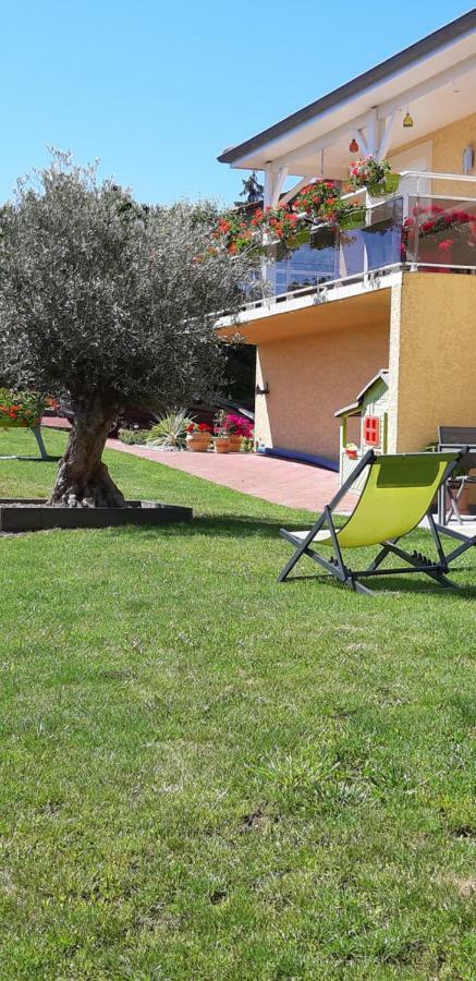 Ma maison fleurie proche aéroport, Eurexpo Janneyrias Exterior foto